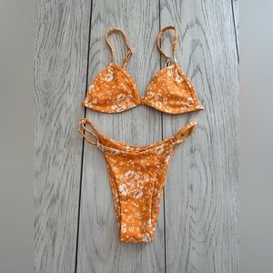OneOne , 2 piece bikini , extra small, orange 🍊 & white